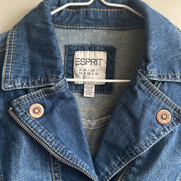 Jean jacket - Picture 2 of 3